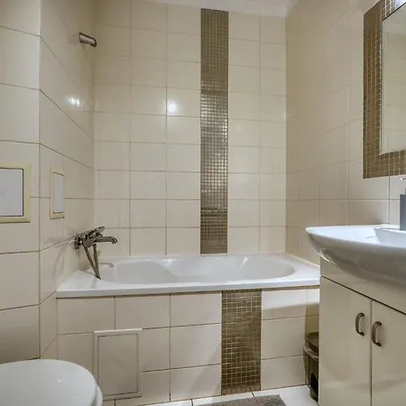 アパート Dzien Dobry ヴァウブジフ